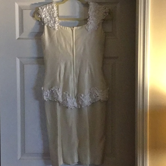 Dress - Picture 3 of 6